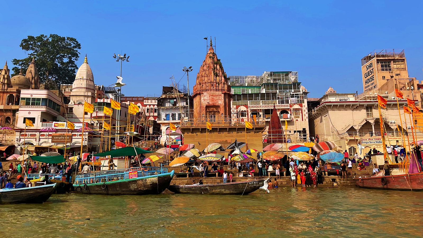 Dashashwamedh Ghat Varanasi evening Ganga Aarti view