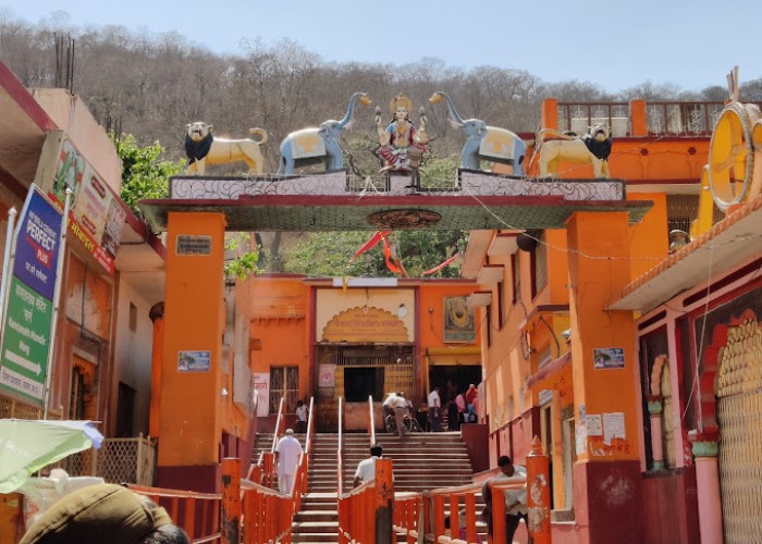 Kamadgiri Temple in Chitrakoot, a sacred pilgrimage site for Lord Rama devotees