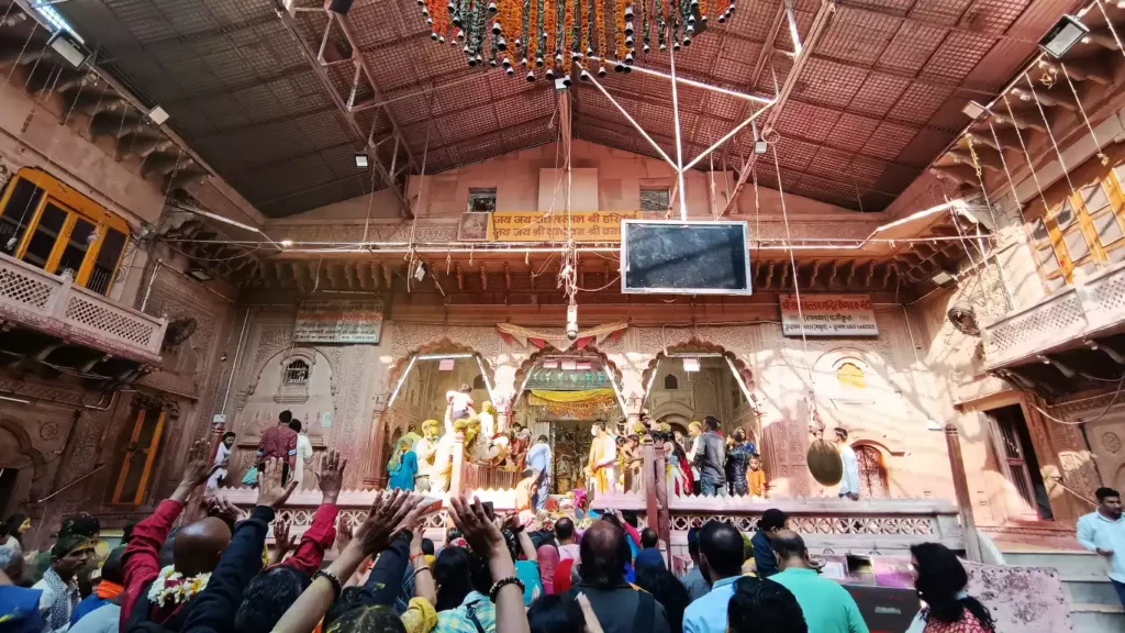 Radha Ballabh Mandir in Vrindavan, sacred Krishna-Radha temple with devotional ambiance