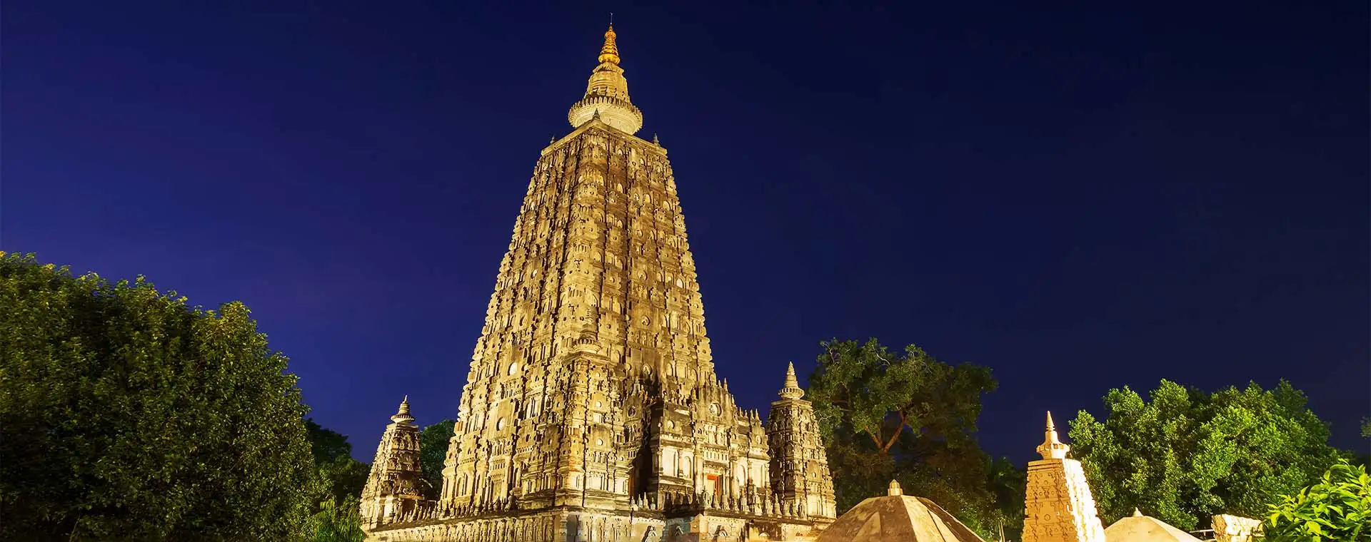 Triveni Sangam in Prayagraj with Ganga, Yamuna and Saraswati confuence
