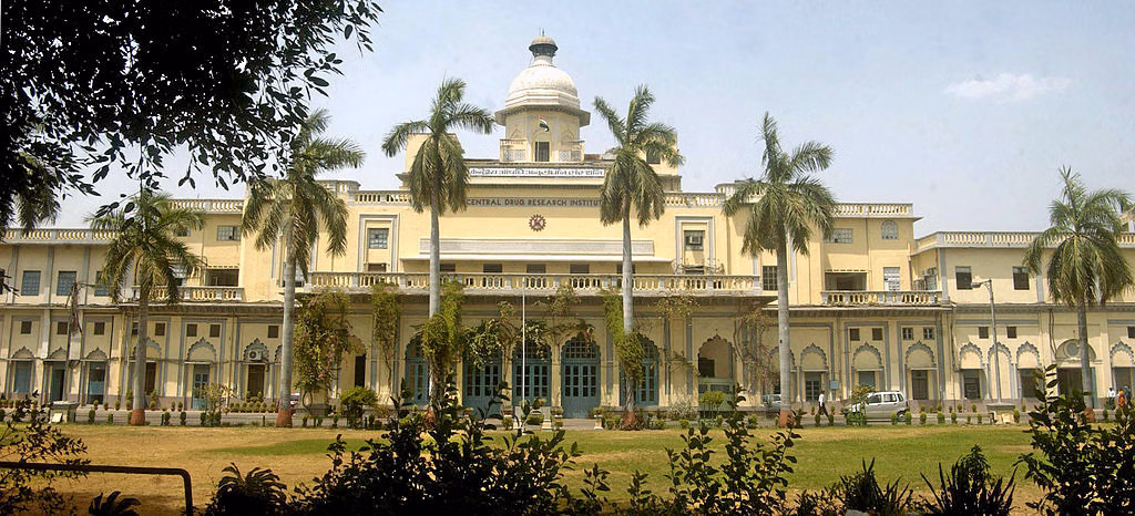Chattar Manzil in Lucknow, historic Nawabi palace with Mughal-style architecture