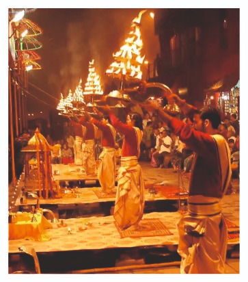 Evening Ganga Aarti at Dashashwamedh Ghat, Varanasi